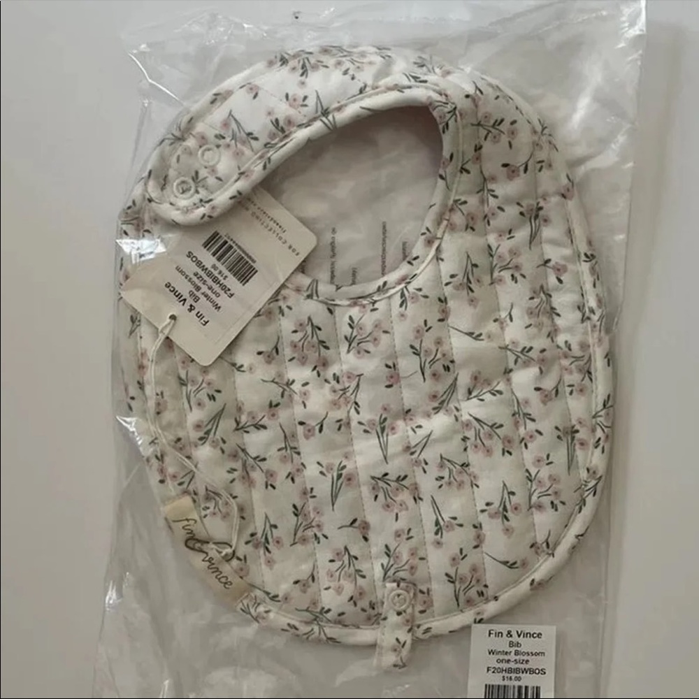 Fin & Vince Bib